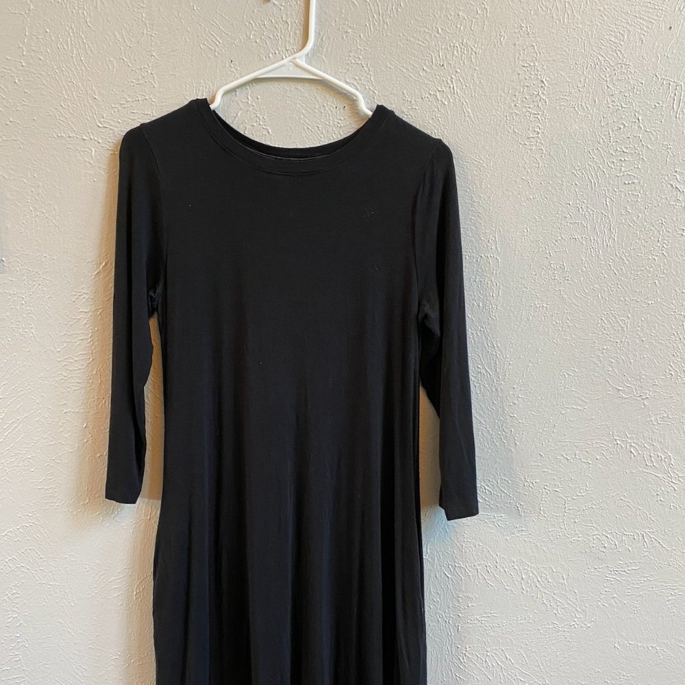 Black light skater dress with pockets